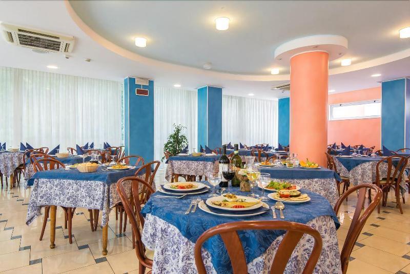 Hotel Ervill Rimini Eksteriør billede